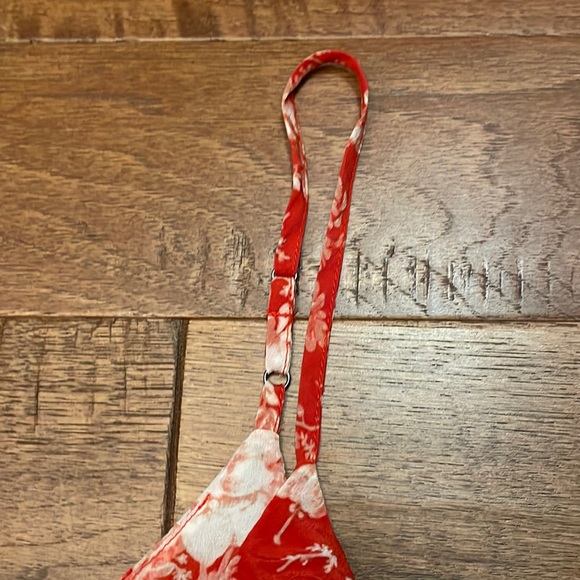 Lucky Brand Women’s Floral Red Silk Cami Tank Ruffle Top - Size Small - Picture 4 of 9